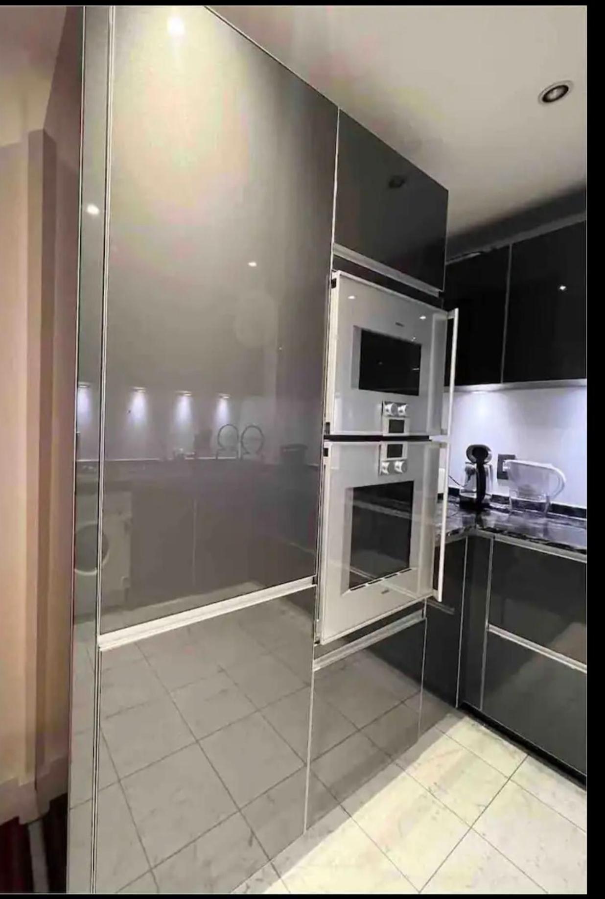 Luxury Apartment Riverside ロンドン エクステリア 写真